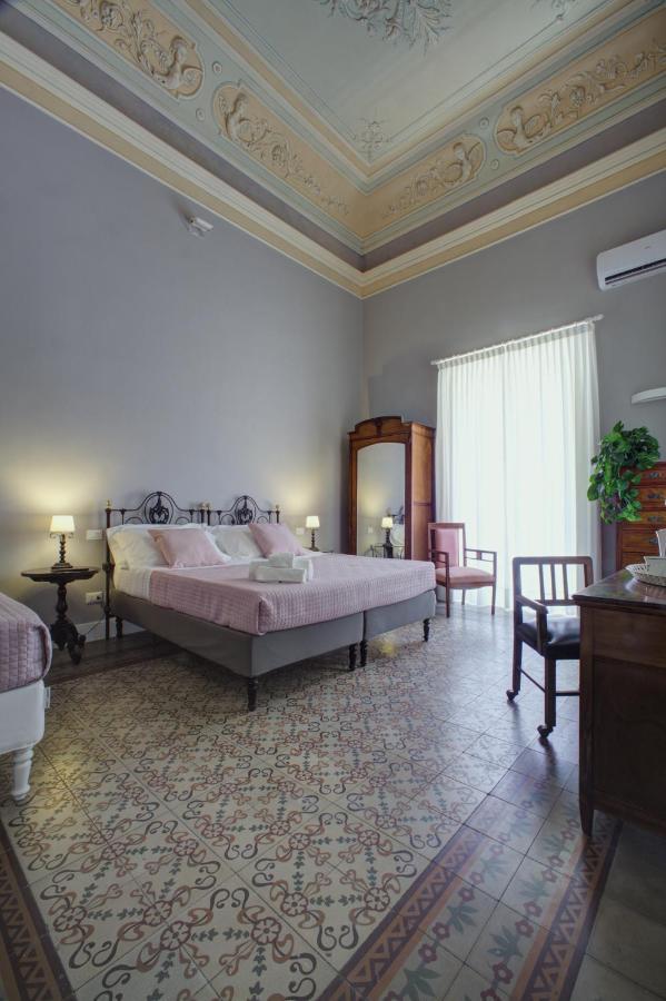 Palazzo Pastura B&B And Apartments كاتانيا المظهر الخارجي الصورة