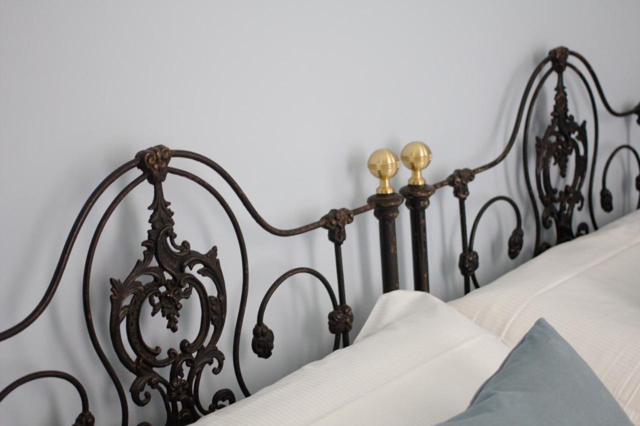 Palazzo Pastura B&B And Apartments كاتانيا المظهر الخارجي الصورة