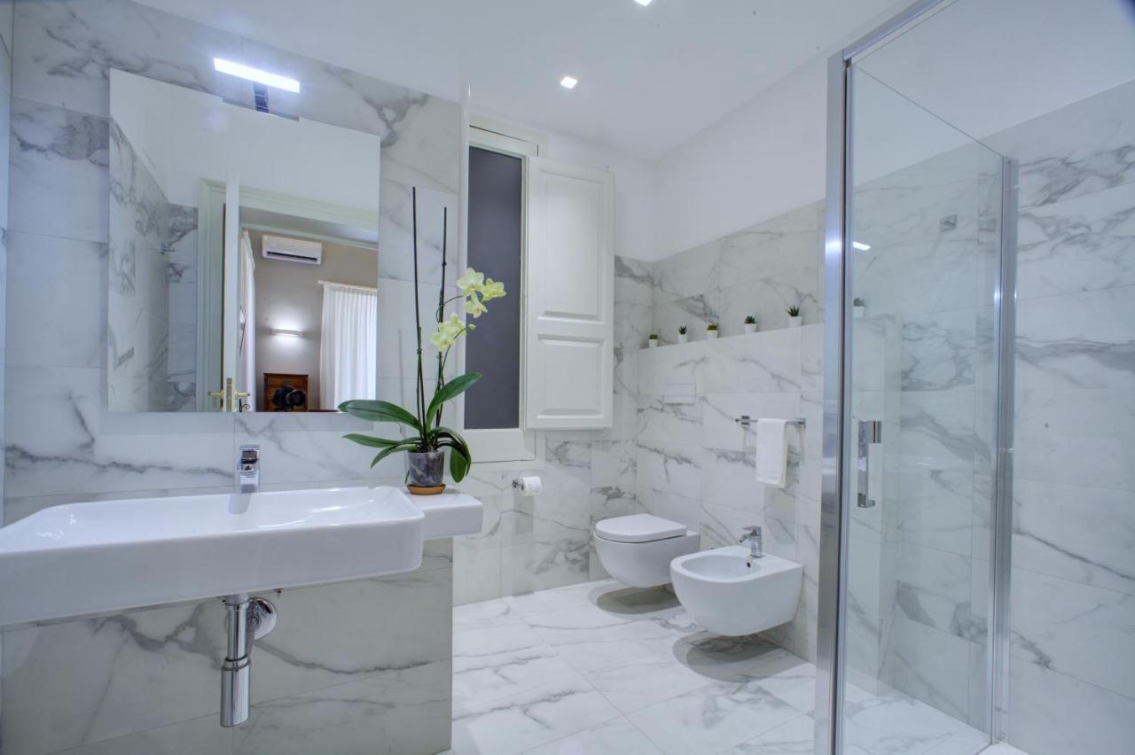 Palazzo Pastura B&B And Apartments كاتانيا المظهر الخارجي الصورة