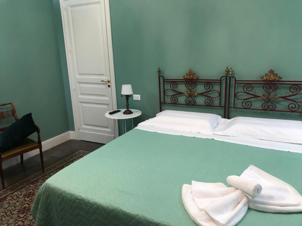 Palazzo Pastura B&B And Apartments كاتانيا المظهر الخارجي الصورة